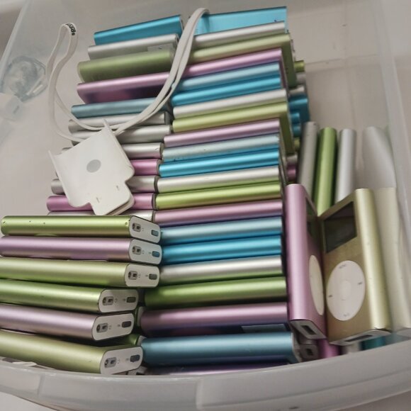 1X Apple Ipod Mini 1st or 2nd Generation With Accessories MP3 Music Player - Picture 3 of 16